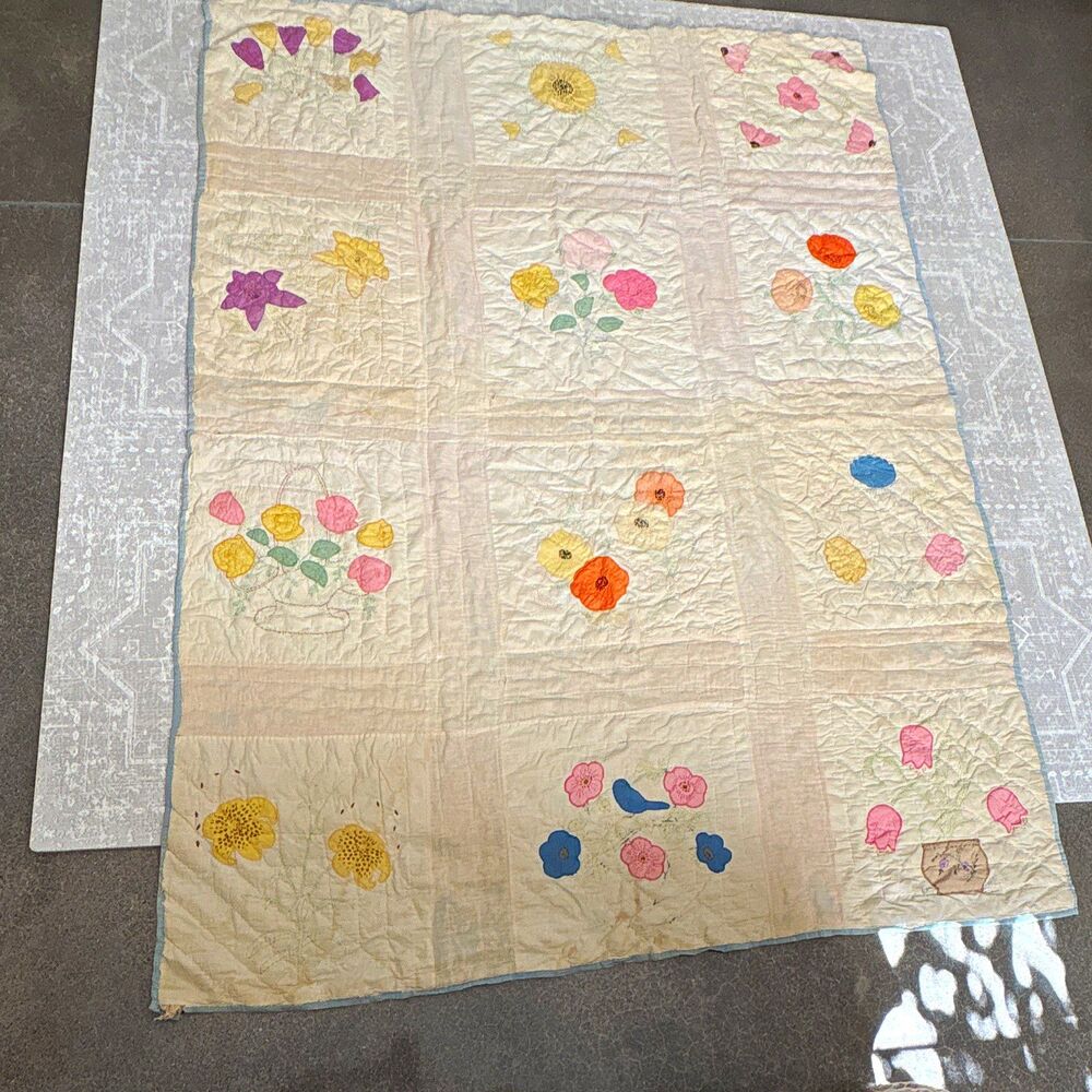 Vintage Handcrafted Floral Patchwork Cotton Throw Appliqué Quilt Multicolor